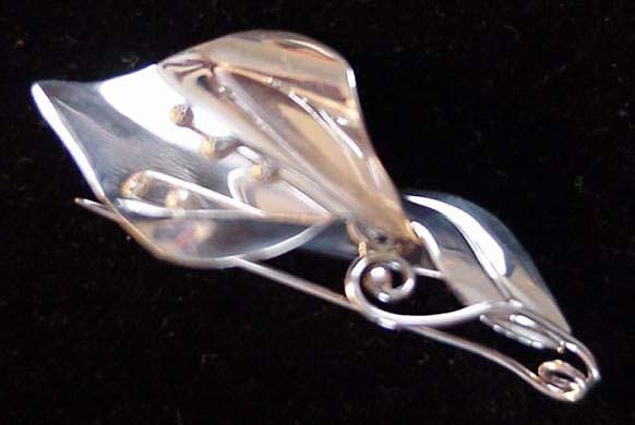 large Lily Leaf Pin